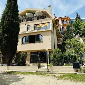 verificați disponibilitatea