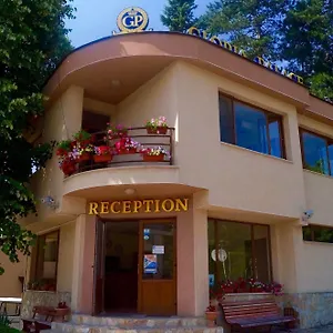 verificați disponibilitatea