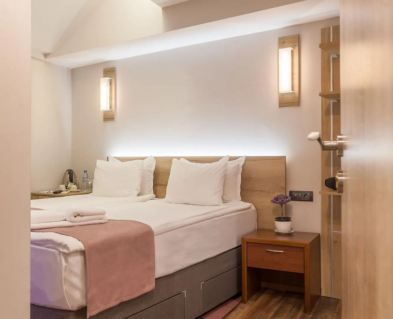 Hugo Hotel 바르나